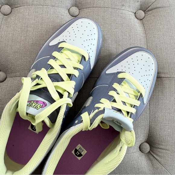 Nike Dunk Low Halloween I Am Fearless Boy 7Y Kids Sneakers in Blue and Lime - Picture 9 of 13